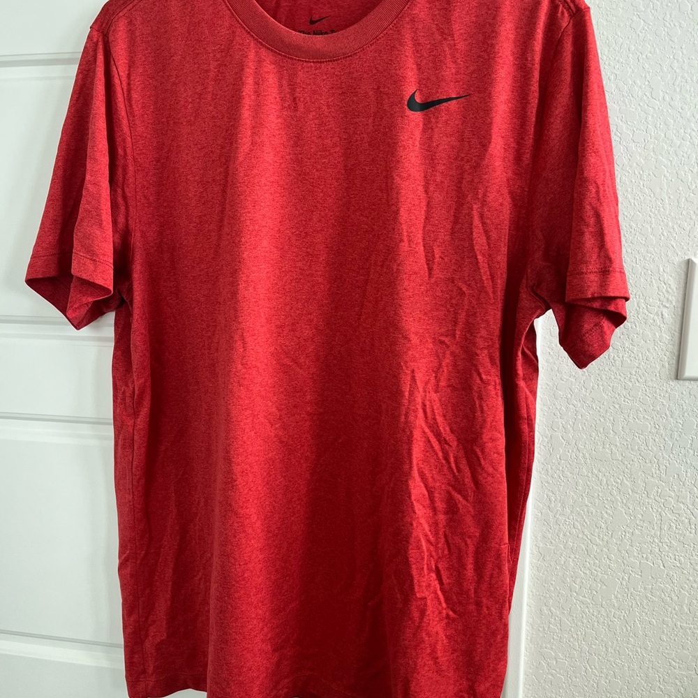 Nike Men's Short Sleeve Red Tee